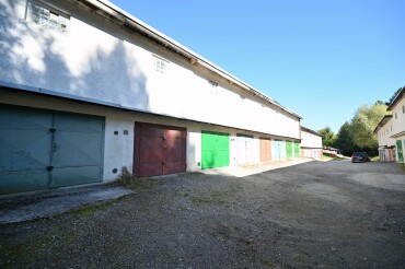 PREDAJ, MUROVANÁ GARÁŽ, TULSKÁ ULICA, BANSKÁ BYSTRICA - RADVAŇ