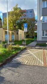 Prenájom vonkajšieho parkovacieho miesta na Nobelovej ulici v Bratislave