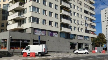 Parkovacie státie na predaj na rohu Miletičovej a Košickej