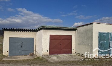 Samostatné garáže na predaj na ulici Vápenická, Prievidza