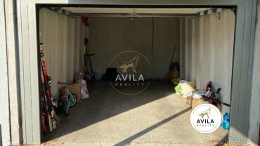 Na predaj: Garáž 18m2 s prístreškom v Piešťanoch