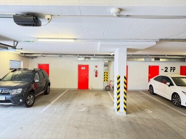 Prenájom garážového parkovacieho státia na Vlárskej ulici v Bratislave