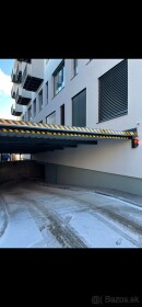 Prenájom parkovacieho miesta v garáži na Velkomoravskej ulici v Trenčíne