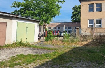 Na predaj murovaná garáž 24 m² v Leviciach