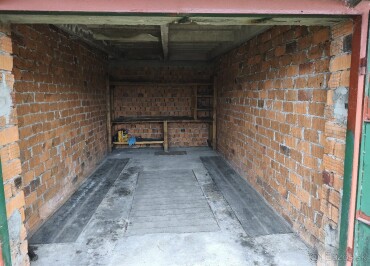 Na predaj murovaná garáž s pracovnou jamou