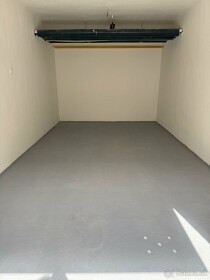 Prenájom vykurovanej garáže v centre Lučenca