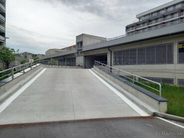Prenájom parkovacieho miesta v garážovom dome na Považskej 40, Košice