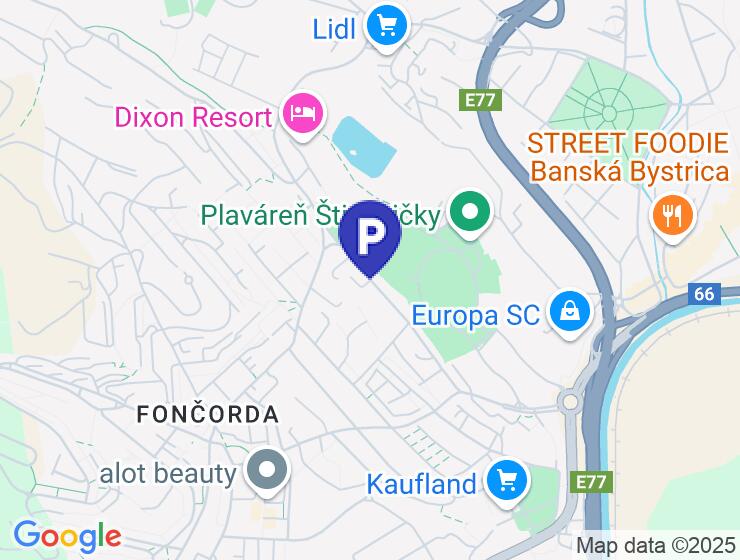 Parkovacie miesto pre motorku na Švermovej ulici v Banskej Bystrici