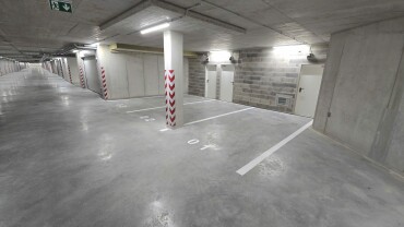 Parkovacie miesto, Laurin dvor