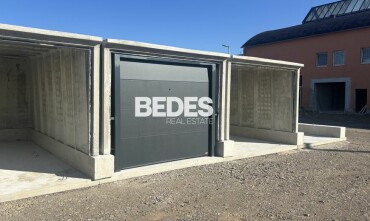 DOKONČENIE 03/2026 - Moderné garáže a skladové priestory v Prievidzi