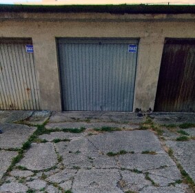 Prenájom samostatnej garáže 19 m² na Pažitkovej ulici v Ružinove