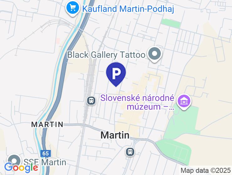 Plechová garáž 5x6m s vchodovými dverami a výklopnými bránami