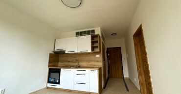 Prenájom kompletne prerobenej garáže s elektrinou v Nových Zámkoch