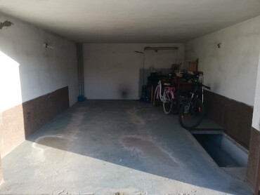 Predaj podpivničenú garáž, Dunajská Streda