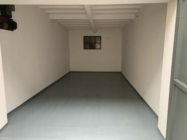 Predam garaz 19m2, Sliezska ul s pozemkom