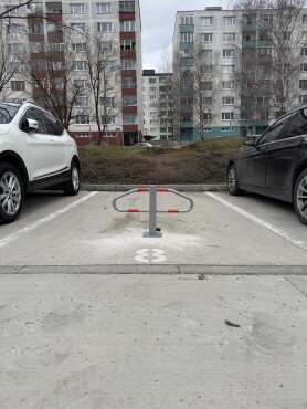 🅿️ Prenajmem parkovacie miesto – Dubnica nad Váhom, Dubová 15