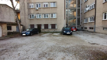 Prenajmem parkovanie vo dvore Nitra/Staré Mesto/Hodžova
