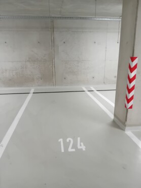 Prenájom garážového státia pri letisku