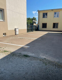 Prenájom parkovacieho miesta – Bratislava II, Vlčie hrdlo (exteriér za rampou)