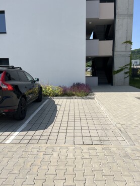 Prenájom parkovacieho miesta, Muškátova, Trenčín