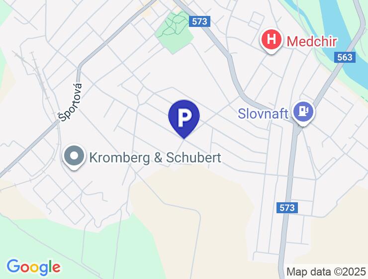 Prenájom priestrannej garáže v Komárne na ul. Mierovej
