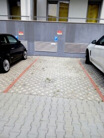 Prenaj.vonkajšie PS na Prievozskej 10, na Nivách, v BA 2