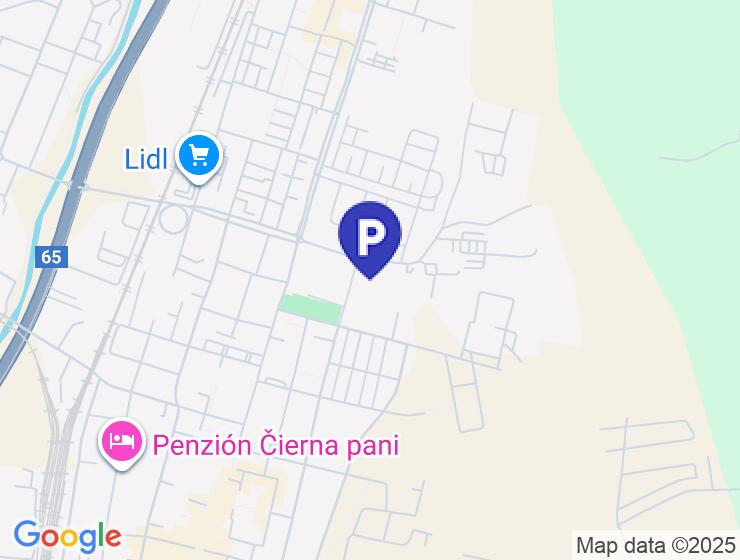 Priestranná murovaná garáž na predaj v Martin Podháj