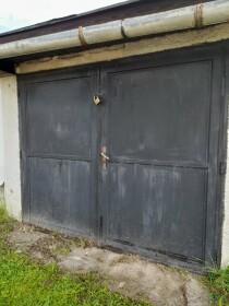 Na predaj priestranná garáž 22 m² v Martine - Podháj