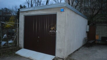 Na predaj: Garáž 19 m² v Hlohovci s elektrinou
