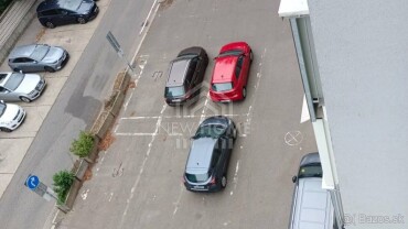 Vonkajšie parkovacie státie na predaj na Košickej ulici