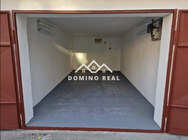 Murovaná garáž na predaj s vysporiadaným pozemkom