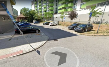Rača - Parkovanie na prenájom  / Parking for rent