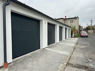 Dlhodobý prenájom nových garáží v centre Fiľakova
