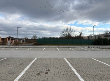 Prenájom vonkajšieho parkovacieho miesta na Dubovej Aleji