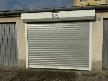 Prenájom garáže v Zlatých Moravciach s elektrikou a jamou