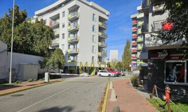 Predaj priestrannej garáže na ulici Údernícka v Petržalke