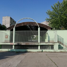 Prenájom uzamknutej garáže v garážovom dome na Tolstého ulici v Leviciach