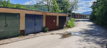 Na predaj murovaná garáž v Trenčianskych Tepliciach