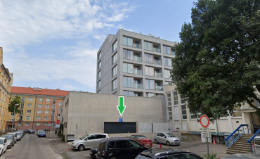 Samostatná garáž v garážovom dome polyfunkčnej budovy Vajnorská 21
