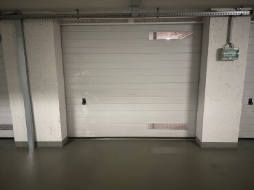 Samostatná uzamykateľná garáž v novostavbe Bosákova - Šustekova ulica Bratislava