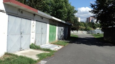 Predaj murované garáže v Brezne s elektrinou a jamou