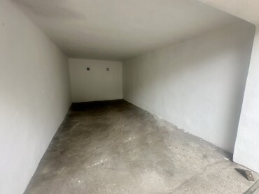Murovaná garáž 21 m² na predaj v Galante pri parku