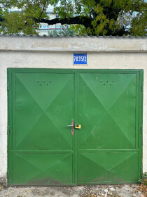Prenájom garáže s montážnou jamou v BA-Ružinove