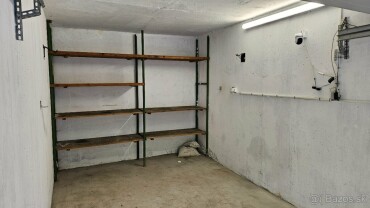 Prenájom garáže s elektrinou na Turgenevovej 3