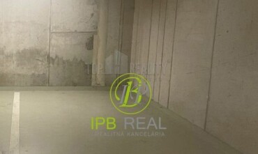Predaj garážového státia s pivnicami na Plynárenskej ul.