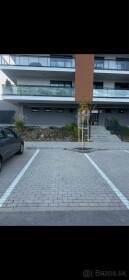 Vonkajšie parkovacie státie na prenájom v Panoráme