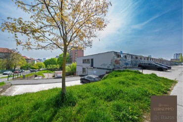 Bezpečná garáž na predaj v Bratislave - Pionierska