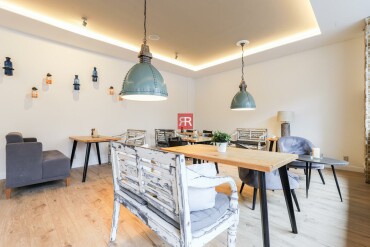 Na predaj murovaná garáž s montážnou jamou v Bratislave – Nivy