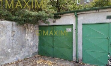 Na predaj samostatná garáž na ulici Planét v Ružinove