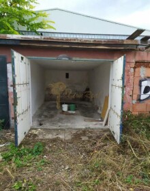 Na predaj murovaná garáž na Koceľovej ulici v Ružinove